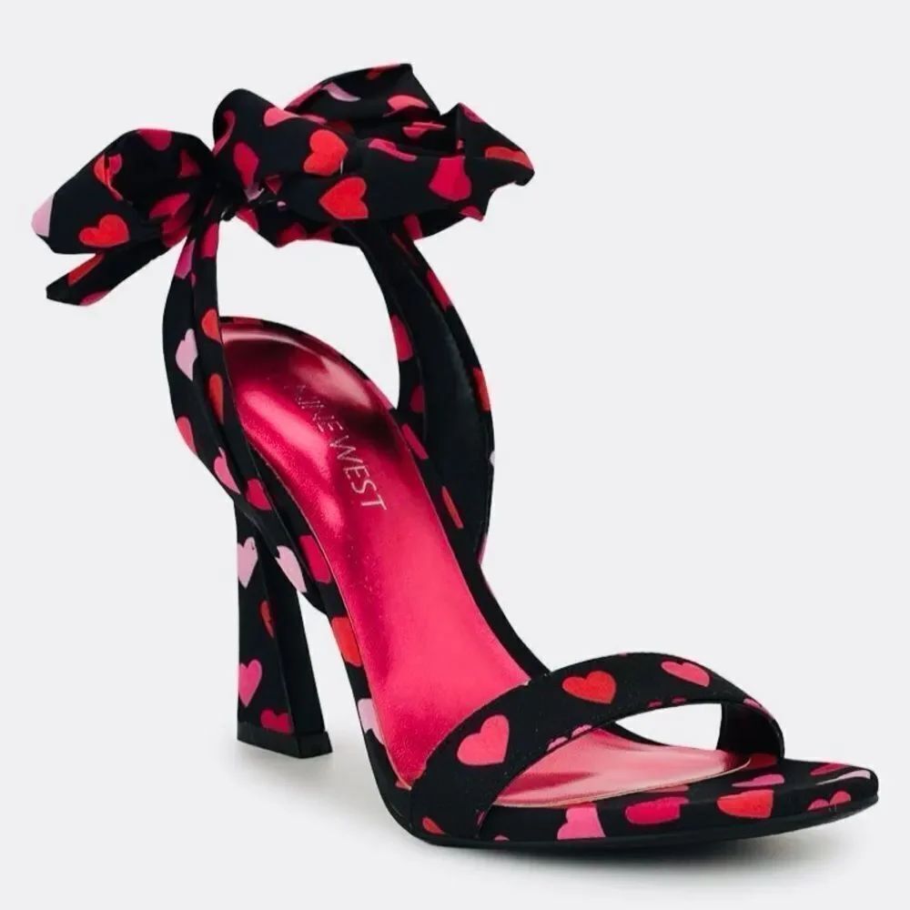 🛍️Nine West Satin Black, Red and Pink Heart Tie Heels